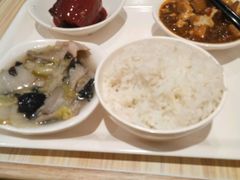-光明·博海美食花园(上海瑞金医院12号楼店)