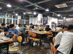 大堂-皖北巫氏三胖地锅鸡(长淮总店)