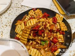 -小董哥烤串·爆汁大油边(故宫店)