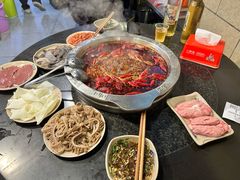 -洞亭火锅(防空洞总店)