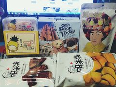 -全家便利店(东直门店)