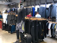 -UNDER ARMOUR(八达岭奥莱店)