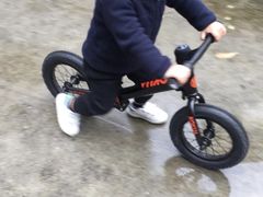 -八爪矩阵极限运动馆·儿童平衡车·感统训练(南海子公园校区)