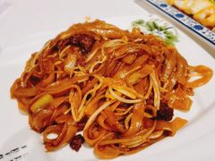 干炒牛河-稻香酒家·34年老字号·港式粤菜(汉街店)