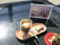 -亚龙湾喜来登·美景台大堂吧