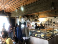 面包甜点陈列柜-仙峰天然面包(迎宾路店)