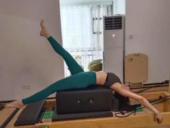 -吾之瑜生瑜伽普拉提学院