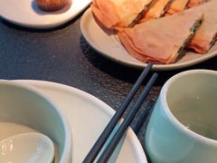 -蝴蝶里·粤菜·点心(滨江龙湖店)