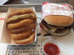 蘑菇牛肉汉堡-FATBURGER 特富客汉堡(外交公寓店)