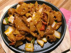 麻辣猪皮-冰川冷面·延边菜·炭烤串(观前店)