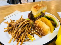 -HELLO 27 意面·沙拉·帕尼尼