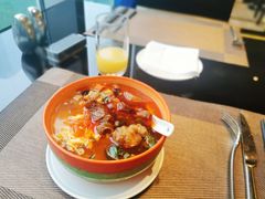 -大中华希尔顿酒店-念自助餐·嗨啤·小龙虾
