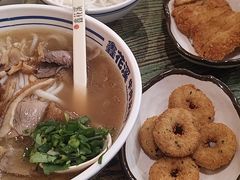 -鑫花溪牛肉米粉(东环大润发店)