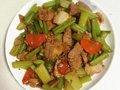 -爱月宝月嫂育儿嫂(太原店)