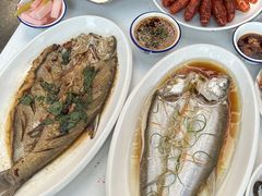 -丹水桥地锅鱼·翘嘴鲌·地方特色全鱼宴(丹江口大坝店)
