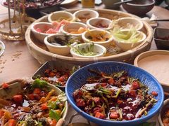 -包整·丝娃娃(一览甲秀楼风景店)