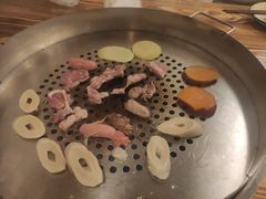 -陈叉子钢盆烤肉(中原万达店)