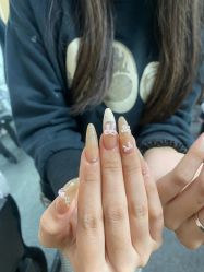 -芊屿芊浔美甲
