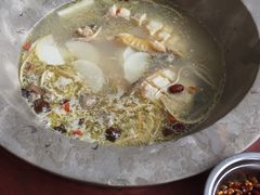 -姚记抚仙湖野生菌石锅鱼庄