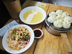 -王菊美食街·王菊面馆(总店)