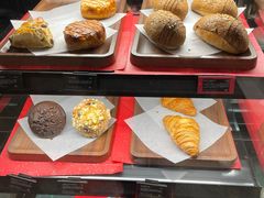 -星巴克臻选(南京金茂览秀城店)