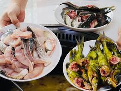 -丹水桥地锅鱼·翘嘴鲌·地方特色全鱼宴(丹江口大坝店)