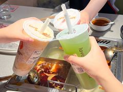 -海底捞火锅(新松江路生日主题店)