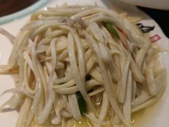 皎白炒肉丝-民间瓦缸煨汤館(嵩山路店)