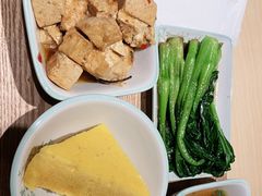 -老乡鸡(上海白玉兰广场店)