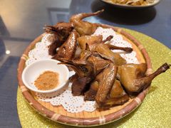 红烧乳鸽-伯乐居茶艺馆(石岐大信店)