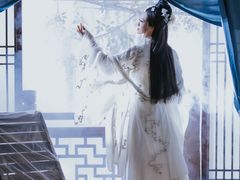 -九月鹰飞汉服摄影工作室