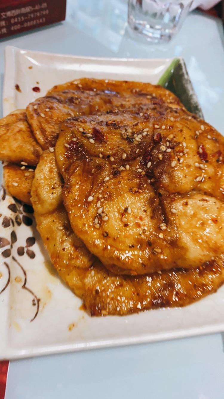 每次回肇东必需吃的的小烤饼 走的时候还带了40个