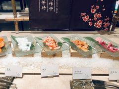 -东方滨江大酒店·滨江厅