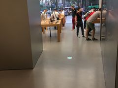 -Apple零售店(新街口店)