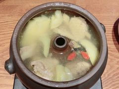 -云海肴·汽锅鸡·云南菜(天山百盛优客店)