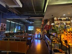 -顽啤熊·酒客酒馆(苏城夜景必选店)