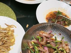 -新天明砂锅鱼头煲