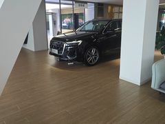 -上海永达奥诚奥迪4S店(申江路店)