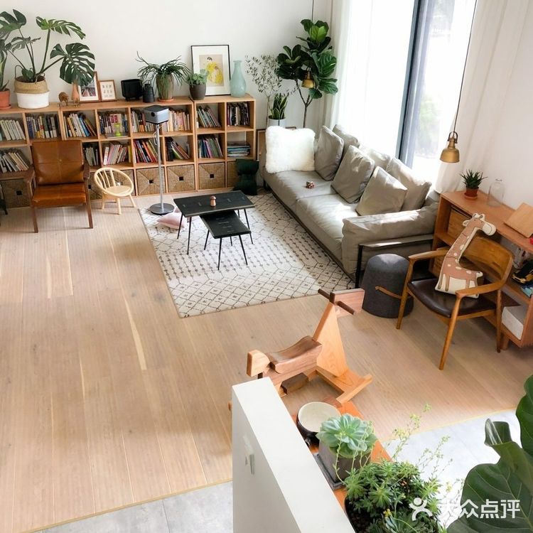 #客厅 #绿植 #书房 #书桌 #书架客厅硬装