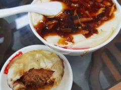 招牌鲜肉包-天宫院小吃·包子炒肝儿(管庄店)