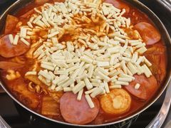-三清洞摩西韩式年糕火锅(威高广场店)