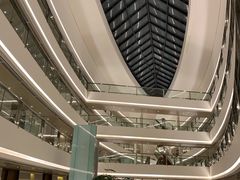 -上海滴水湖皇冠假日酒店