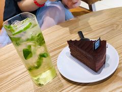 -藏猫猫咖啡主题馆(中央大道店)