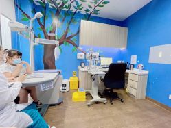 -睿宝儿科·眼科·口腔(静安大悦城门诊部)