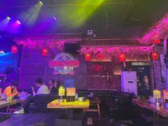 -喜鹊音乐酒馆(西街店)