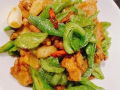 -万重锦·人文川菜馆(骡马市店)