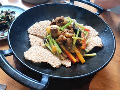 一个锅巴和时蔬-薇酌饮·陕西菜(南门外店)