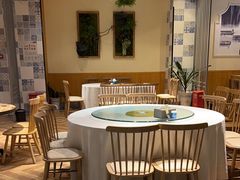 -香山湖家家宴(中山陵店)