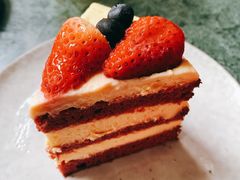 莓子红丝绒蛋糕-Lokal(武康路店)