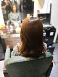-诗悦发型SALON·圣罗兰店